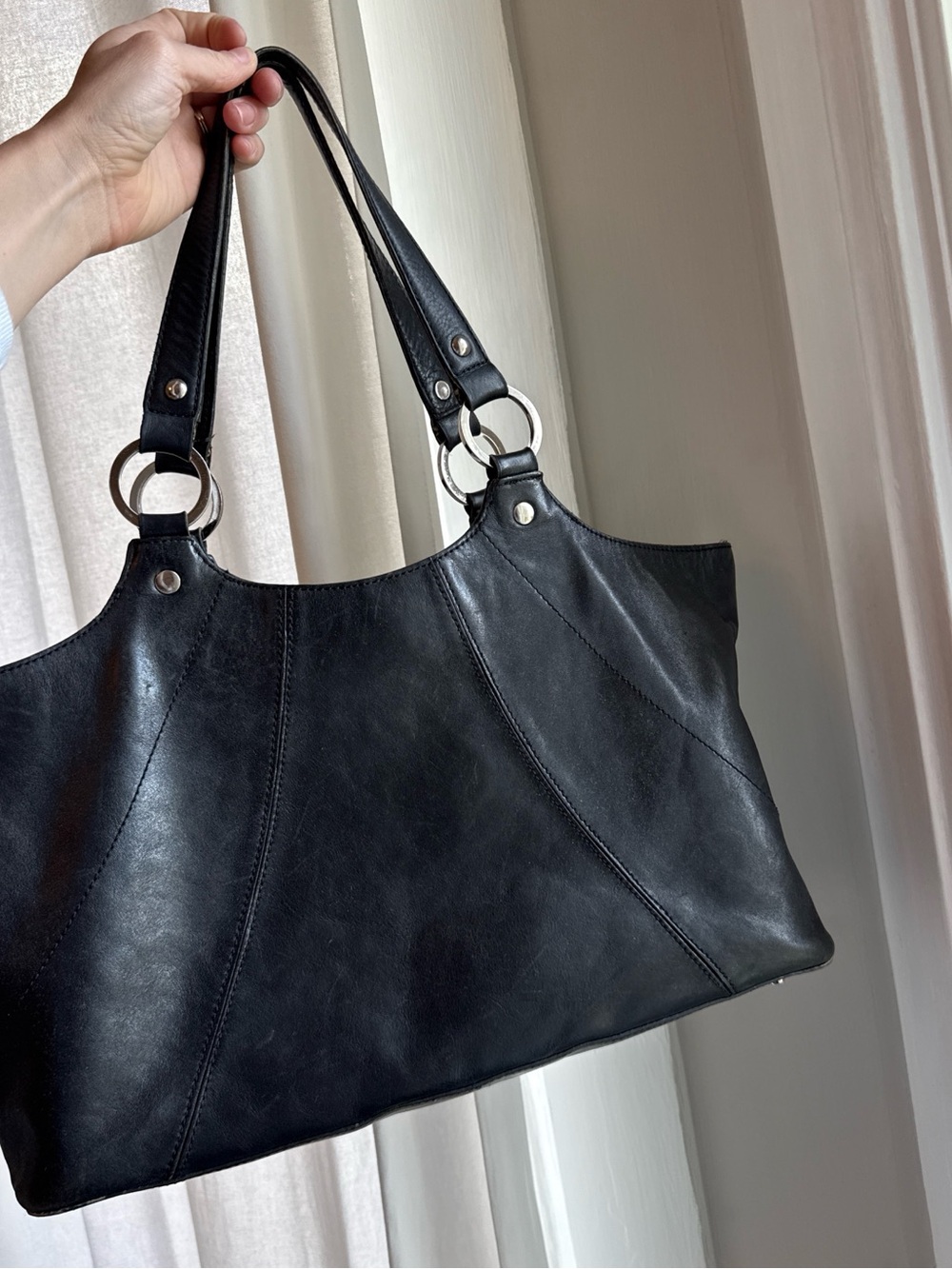 Vintage 100% Leather Black Shoulder Bag